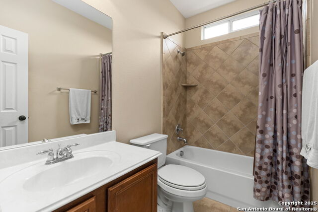 Helotes, Texas, 78023, United States, 4 Bedrooms Bedrooms, ,4 BathroomsBathrooms,Residential,For Sale,1950840