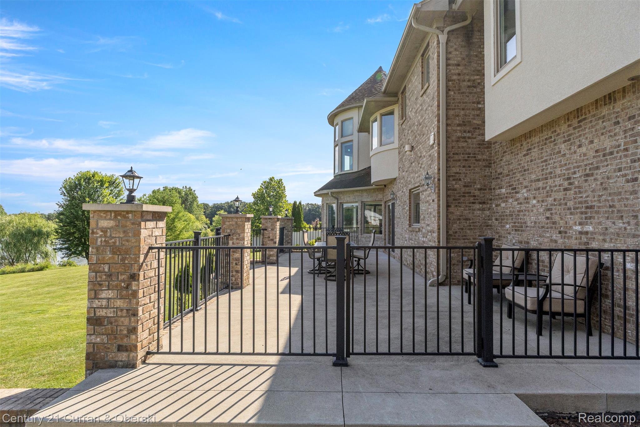 Groveland Township, Michigan, 48442, United States, 5 Bedrooms Bedrooms, ,6 BathroomsBathrooms,Residential,For Sale,1982712