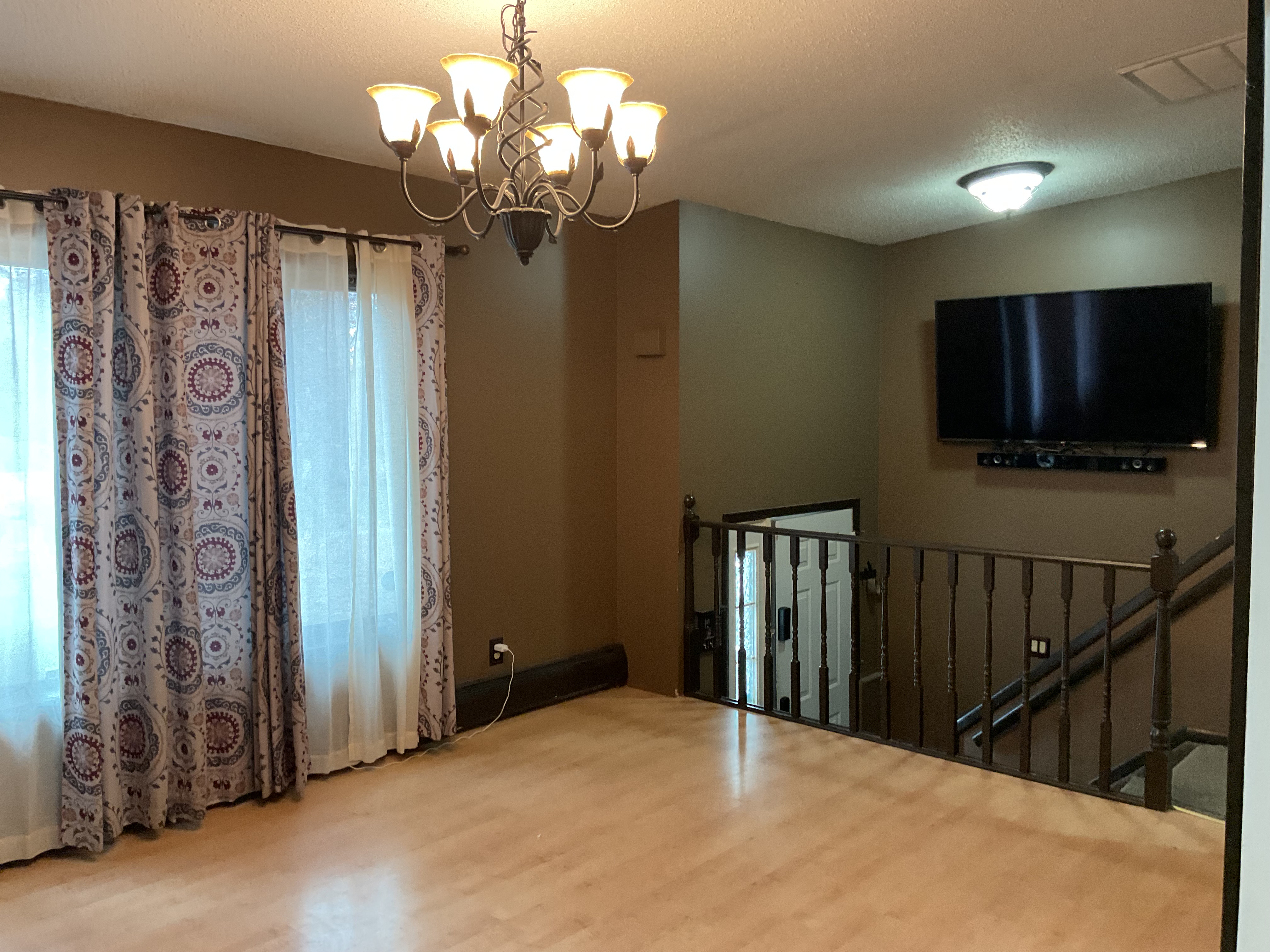 Shirley, New York, 11967, United States, 4 Bedrooms Bedrooms, ,3 BathroomsBathrooms,Residential,For Sale,1990449