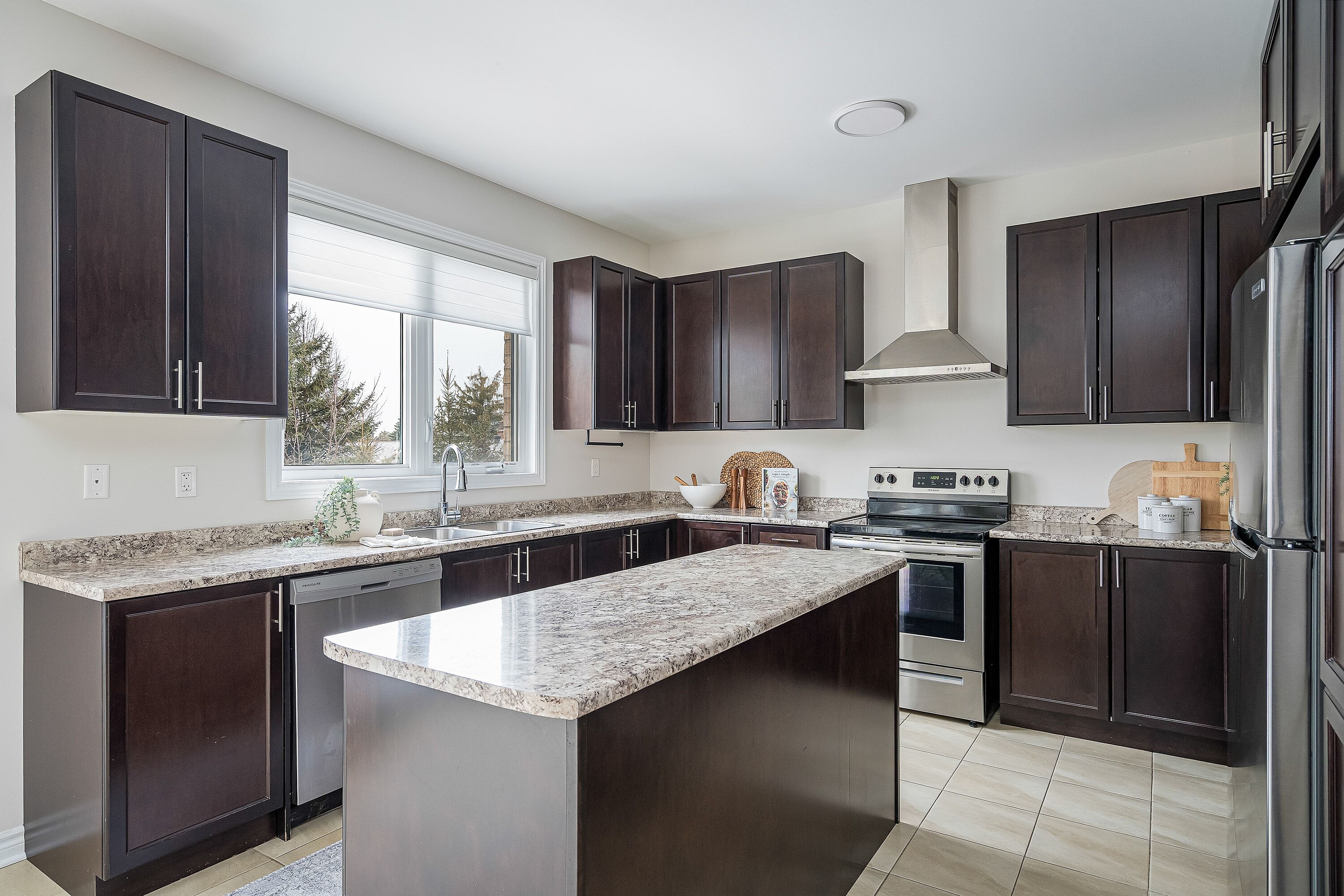  Turn Key Collingwood Home - 物件實景