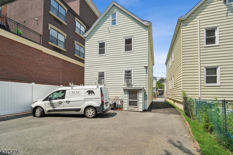 Garfield City, New Jersey, 07026, United States, 4 Bedrooms Bedrooms, ,3 BathroomsBathrooms,Residential,For Sale,1913233