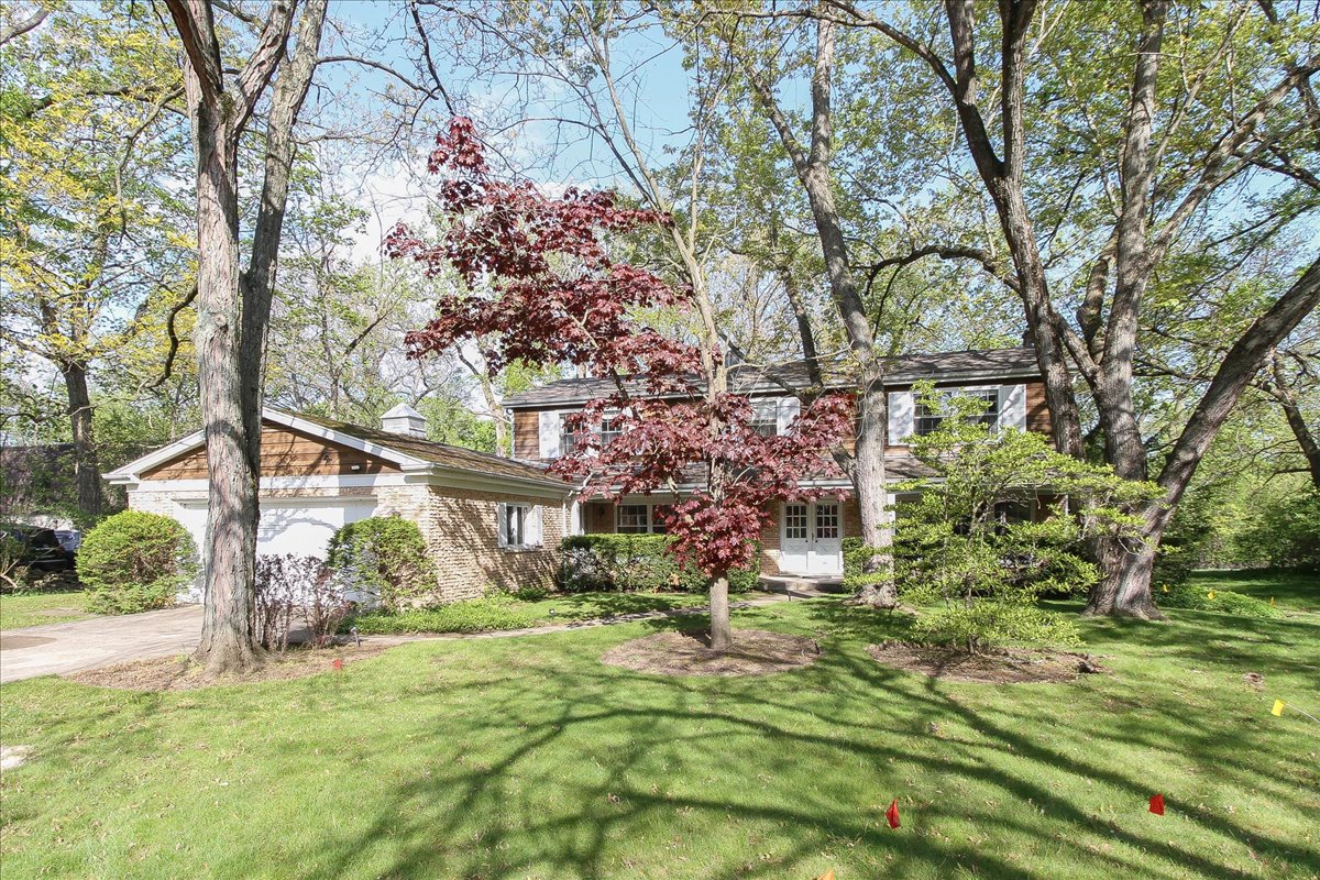 Lincolnshire, Illinois, 60069, United States, 4 Bedrooms Bedrooms, ,3 BathroomsBathrooms,Residential,For Sale,1975181