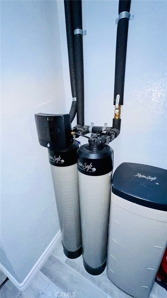 Apple Valley, California, 92308, United States, 4 Bedrooms Bedrooms, ,3 BathroomsBathrooms,Residential,For Sale,2001641