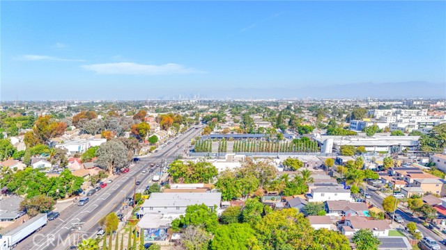 Los Angeles, California, 90002, United States, 3 Bedrooms Bedrooms, ,2 BathroomsBathrooms,Residential,For Sale,1986141