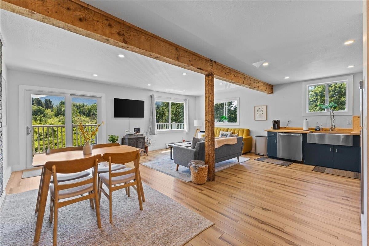 Stowe, Vermont, 05672, United States, 8 Bedrooms Bedrooms, ,5 BathroomsBathrooms,Residential,For Sale,1994933