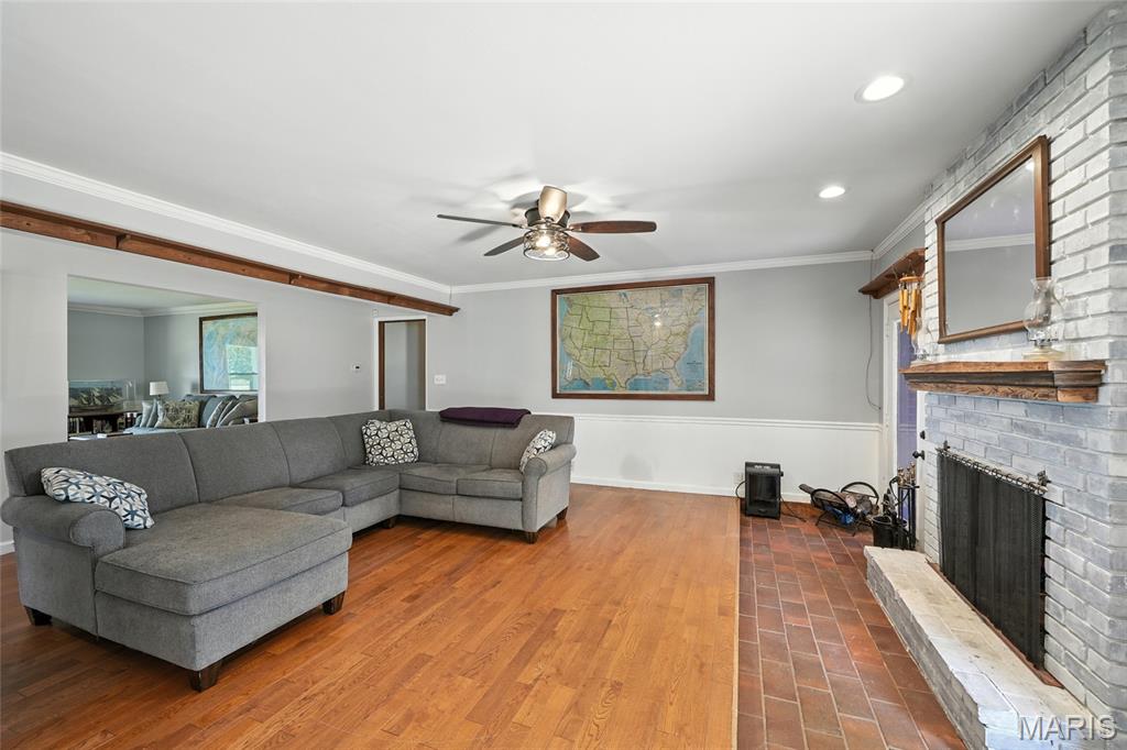 Portage Des Sioux, Missouri, 63373, United States, 3 Bedrooms Bedrooms, ,2 BathroomsBathrooms,Residential,For Sale,1927242