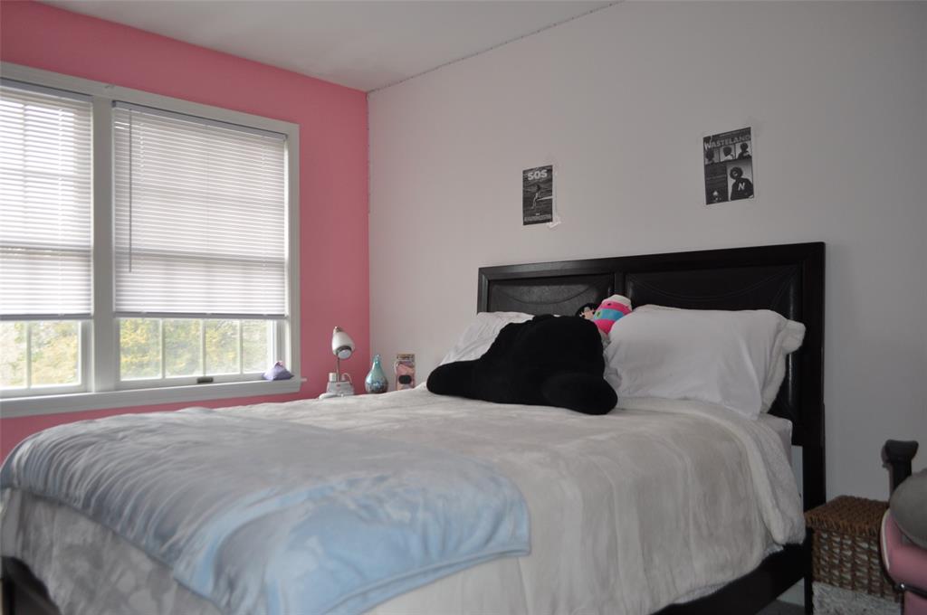 Poughquag, New York, 12570, United States, 3 Bedrooms Bedrooms, ,3 BathroomsBathrooms,Residential,For Sale,1993861