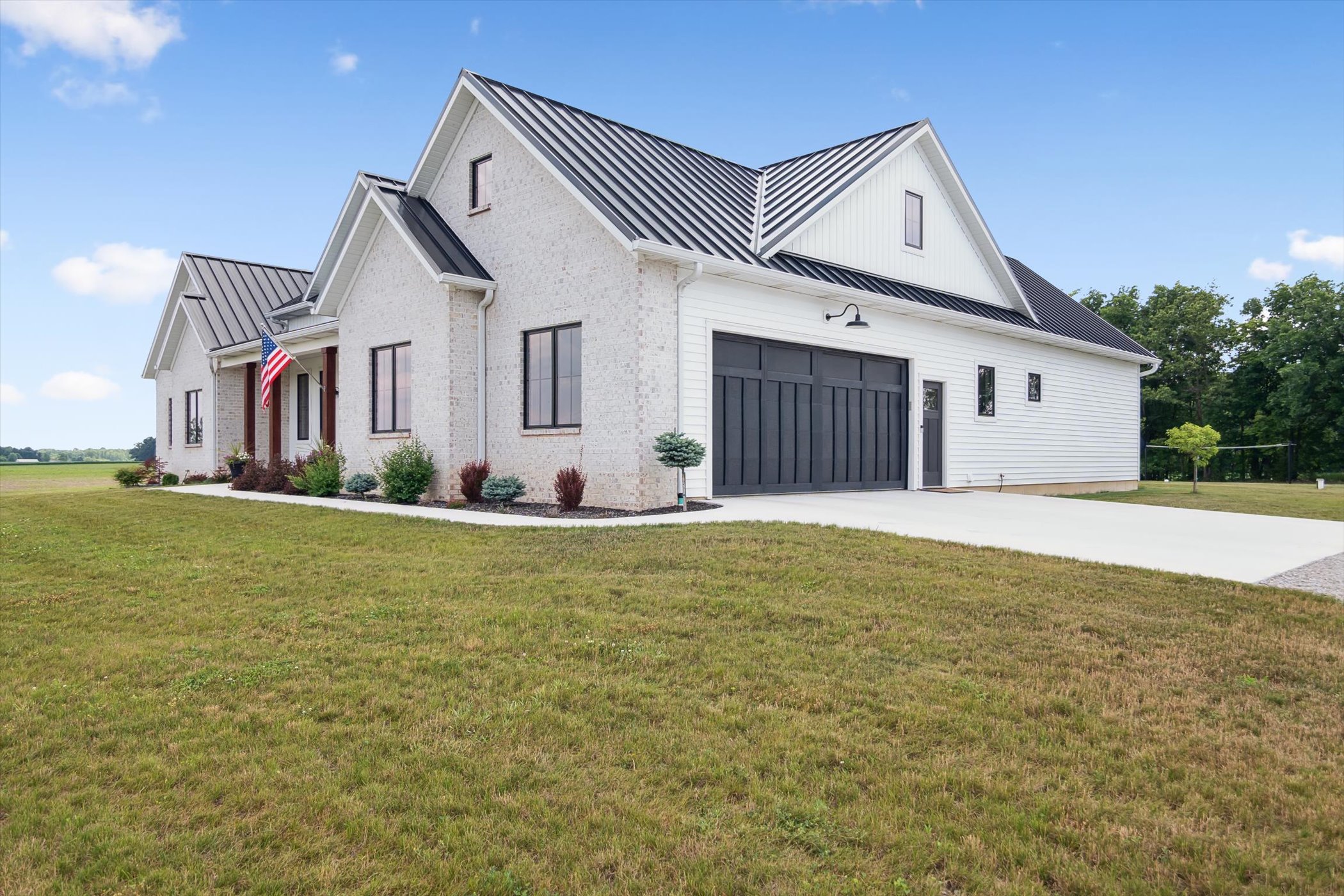 Edgerton, Ohio, 43517, United States, 5 Bedrooms Bedrooms, ,5 BathroomsBathrooms,Residential,For Sale,1885283