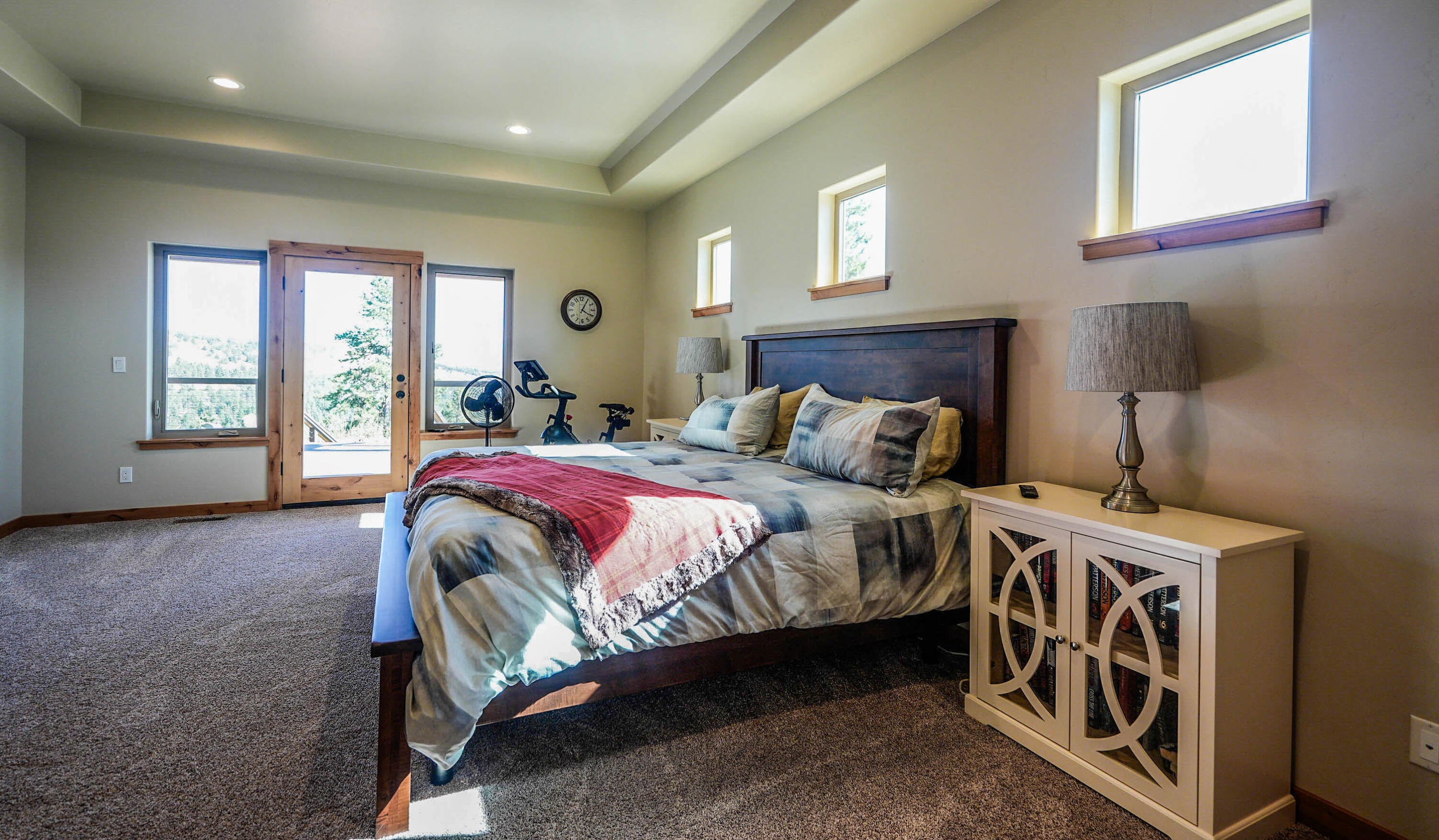 Klamath Falls, Oregon, 97601, United States, 3 Bedrooms Bedrooms, ,4 BathroomsBathrooms,Residential,For Sale,1940970
