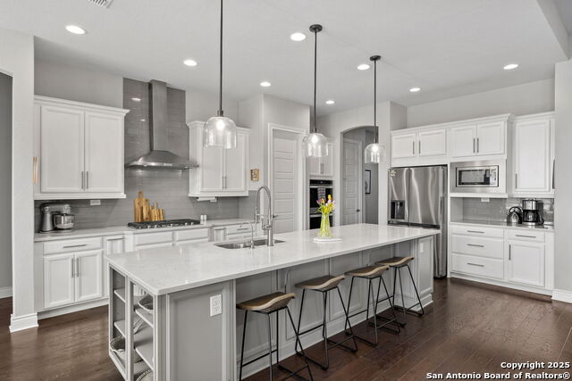 San Antonio, Texas, 78261, United States, 5 Bedrooms Bedrooms, ,5 BathroomsBathrooms,Residential,For Sale,1827097