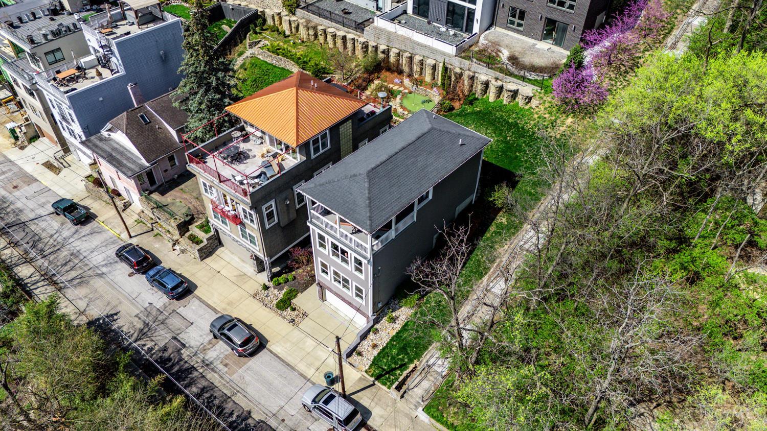 Cincinnati, Ohio, 45202, United States, 3 Bedrooms Bedrooms, ,4 BathroomsBathrooms,Residential,For Sale,1968931