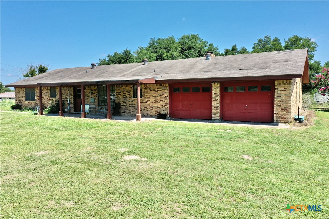 4410 FM 1115, Flatonia, Texas, 78959, United States, 3 Bedrooms Bedrooms, ,2 BathroomsBathrooms,Residential,For Sale,4410 FM 1115,1622002