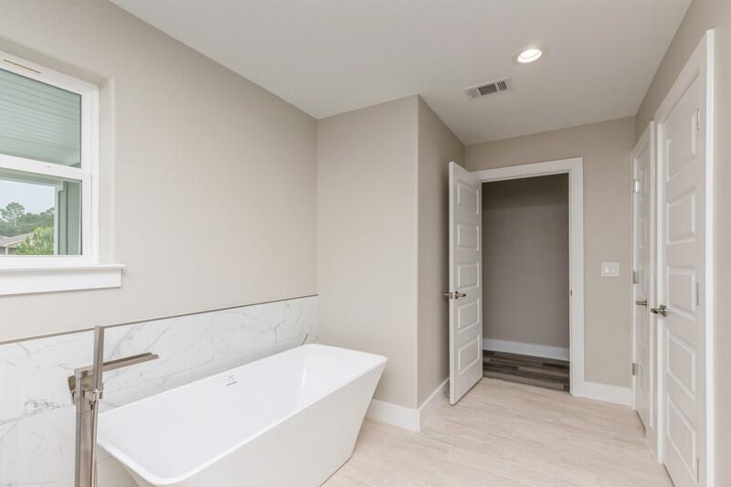 Crestview, Florida, 32539, United States, 4 Bedrooms Bedrooms, ,4 BathroomsBathrooms,Residential,For Sale,1911997