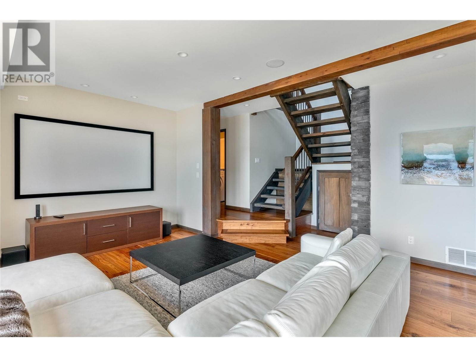 ANGLEMONT, British Columbia, V0E 1M8, CA, 5 Bedrooms Bedrooms, ,4 BathroomsBathrooms,Residential,For Sale,1838745
