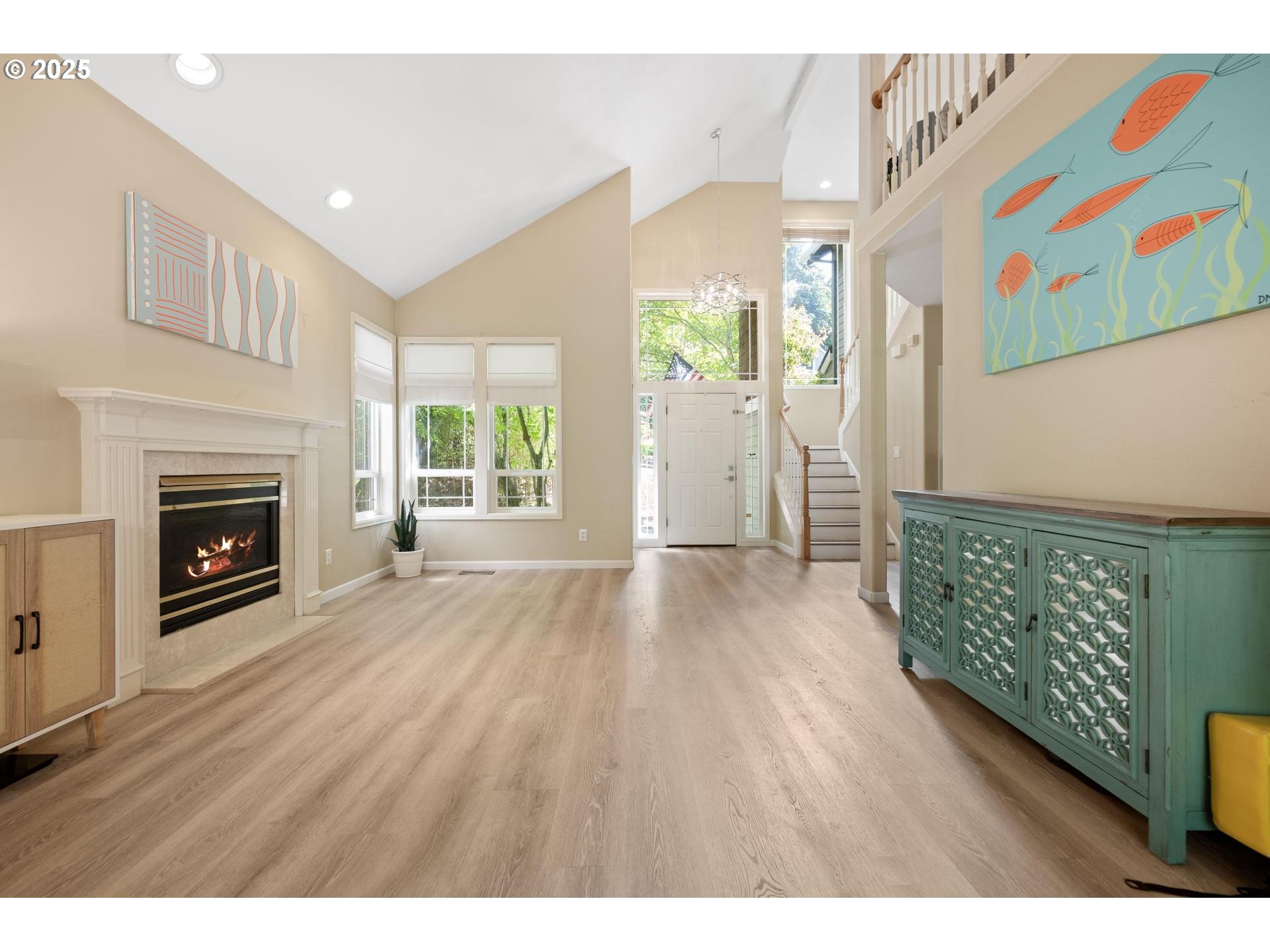Portland, Oregon, 97219, United States, 4 Bedrooms Bedrooms, ,2 BathroomsBathrooms,Residential,For Sale,1917985
