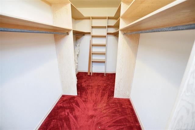 Tahlequah, Oklahoma, 74464, United States, 4 Bedrooms Bedrooms, ,4 BathroomsBathrooms,Residential,For Sale,1975818