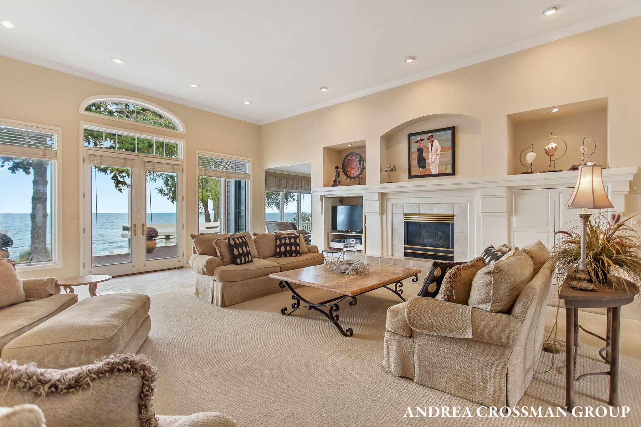 St. Joseph, Michigan, 49085, United States, 4 Bedrooms Bedrooms, ,4 BathroomsBathrooms,Residential,For Sale,1960959