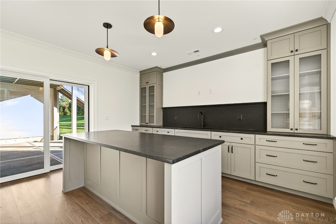 Washington Twp, Ohio, 45458, United States, 5 Bedrooms Bedrooms, ,5 BathroomsBathrooms,Residential,For Sale,1988352