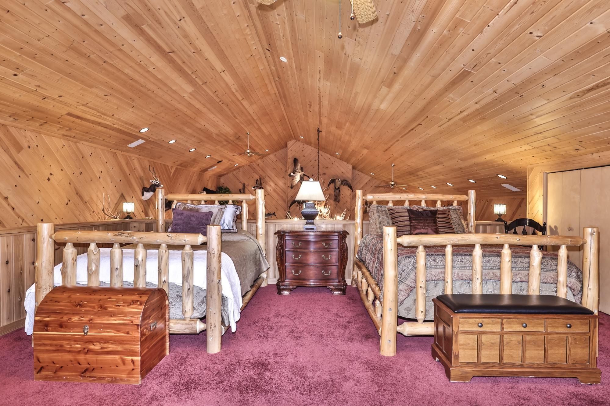 Tomahawk, Wisconsin, 54487, United States, 3 Bedrooms Bedrooms, ,2 BathroomsBathrooms,Residential,For Sale,1981135