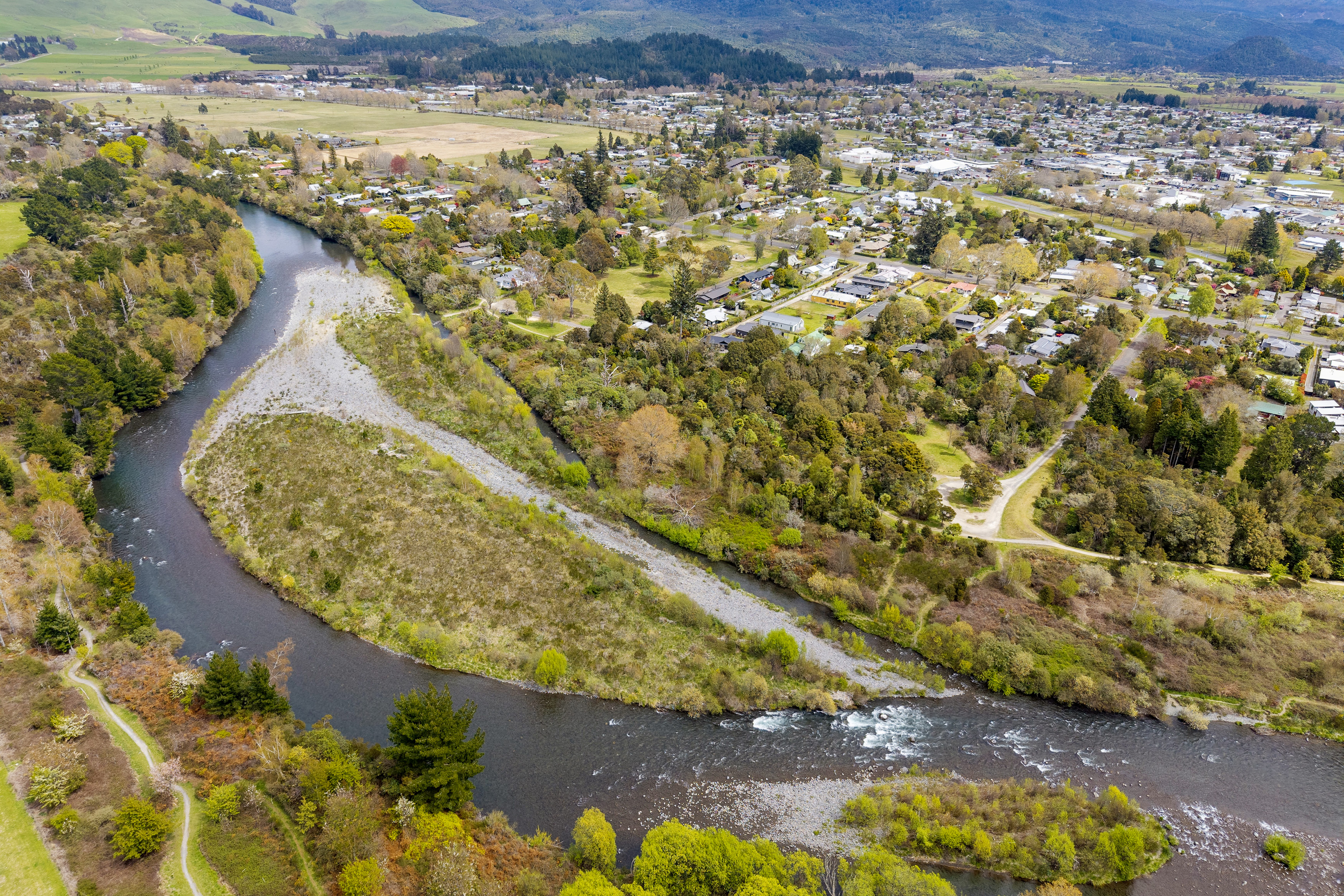  2/117 Taupahi Road, Turangi - 物件實景