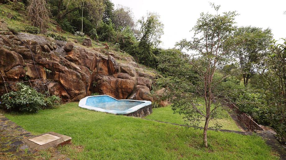 CARRETERA TZINTZUNTZAN - TAREIRO, Tzintzuntzan, Michoacán de Ocampo, 58440, Mexico, 4 Bedrooms Bedrooms, ,4 BathroomsBathrooms,Residential,For Sale,CARRETERA TZINTZUNTZAN - TAREIRO,1672064