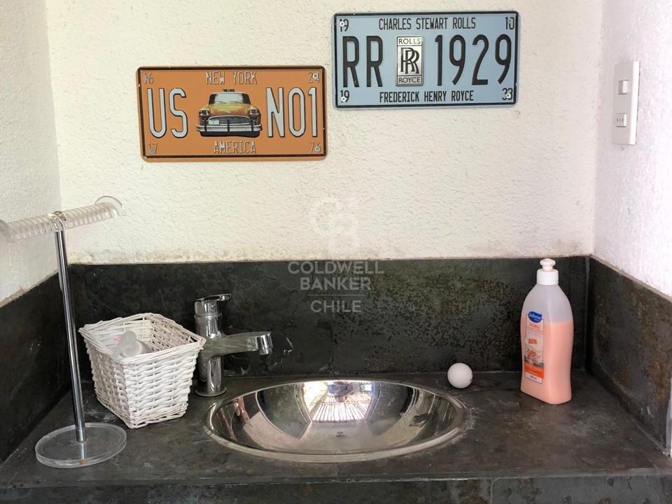 La Reina, Chile, 5 Bedrooms Bedrooms, ,6 BathroomsBathrooms,Residential,For Sale,1970888