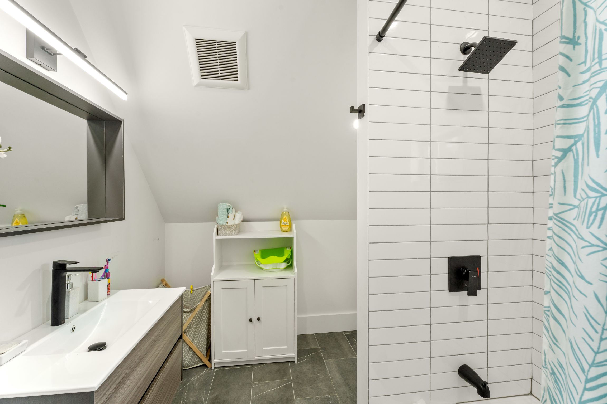  23 Jaques St, Somerville, MA, 02145 - 物件實景