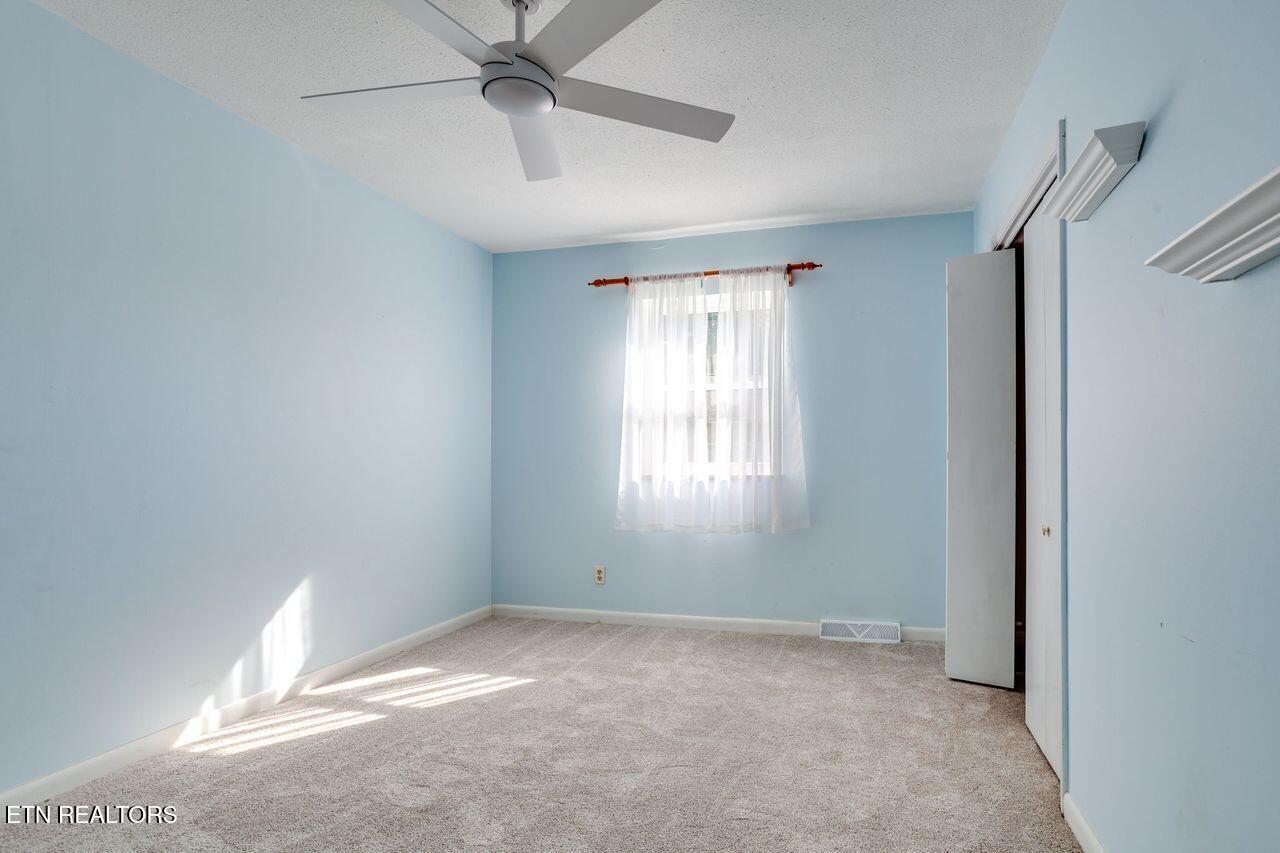 Knoxville, Tennessee, 37934, United States, 4 Bedrooms Bedrooms, ,2 BathroomsBathrooms,Residential,For Sale,2048398