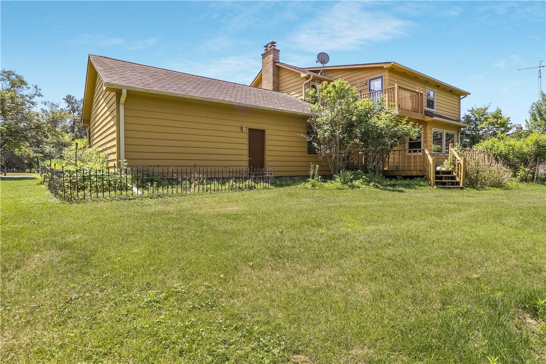Altoona, Wisconsin, 54720, United States, 4 Bedrooms Bedrooms, ,3 BathroomsBathrooms,Residential,For Sale,1891343