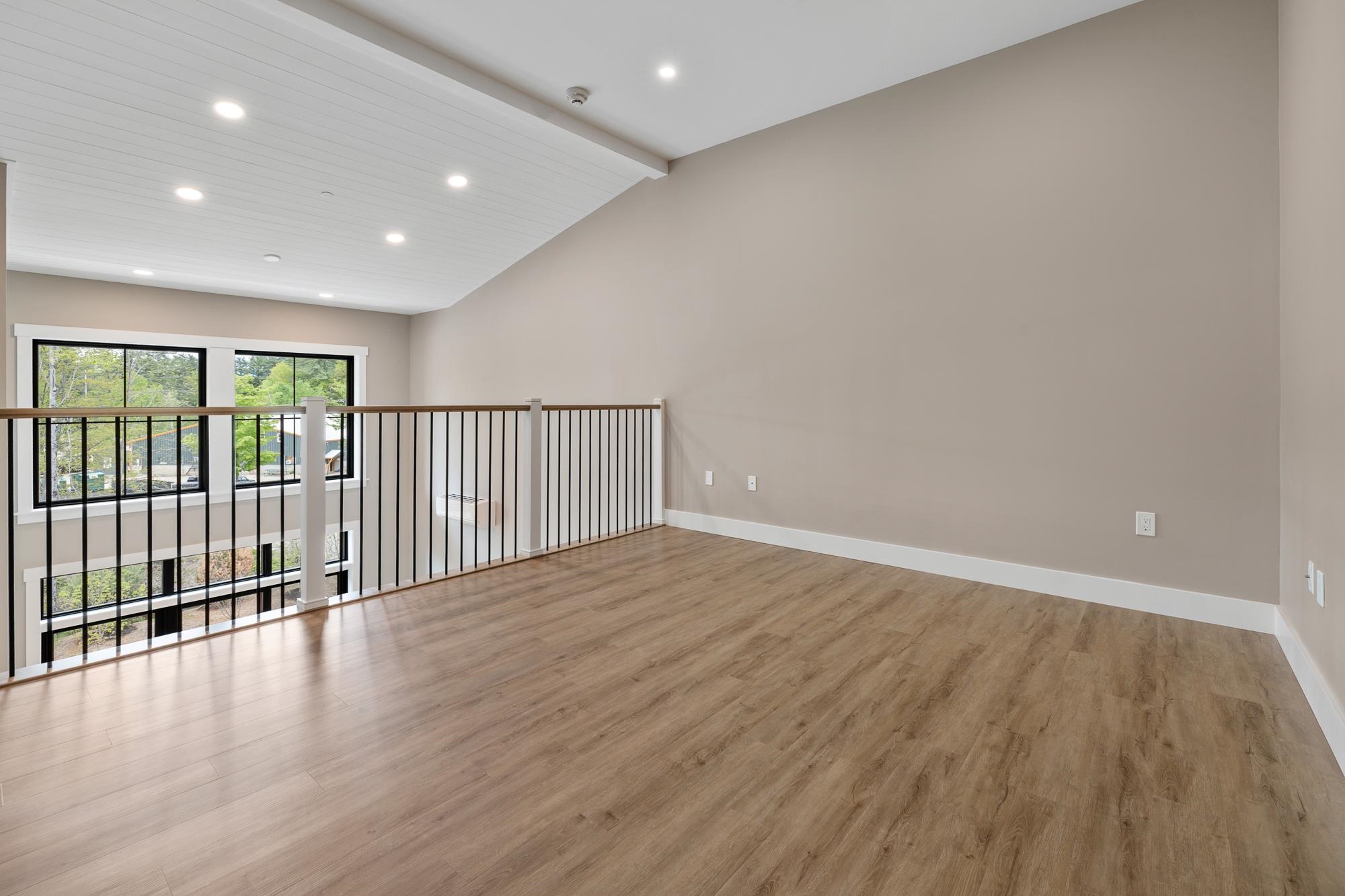 Conway, New Hampshire, 03860, United States, 2 Bedrooms Bedrooms, ,2 BathroomsBathrooms,Residential,For Sale,2003266