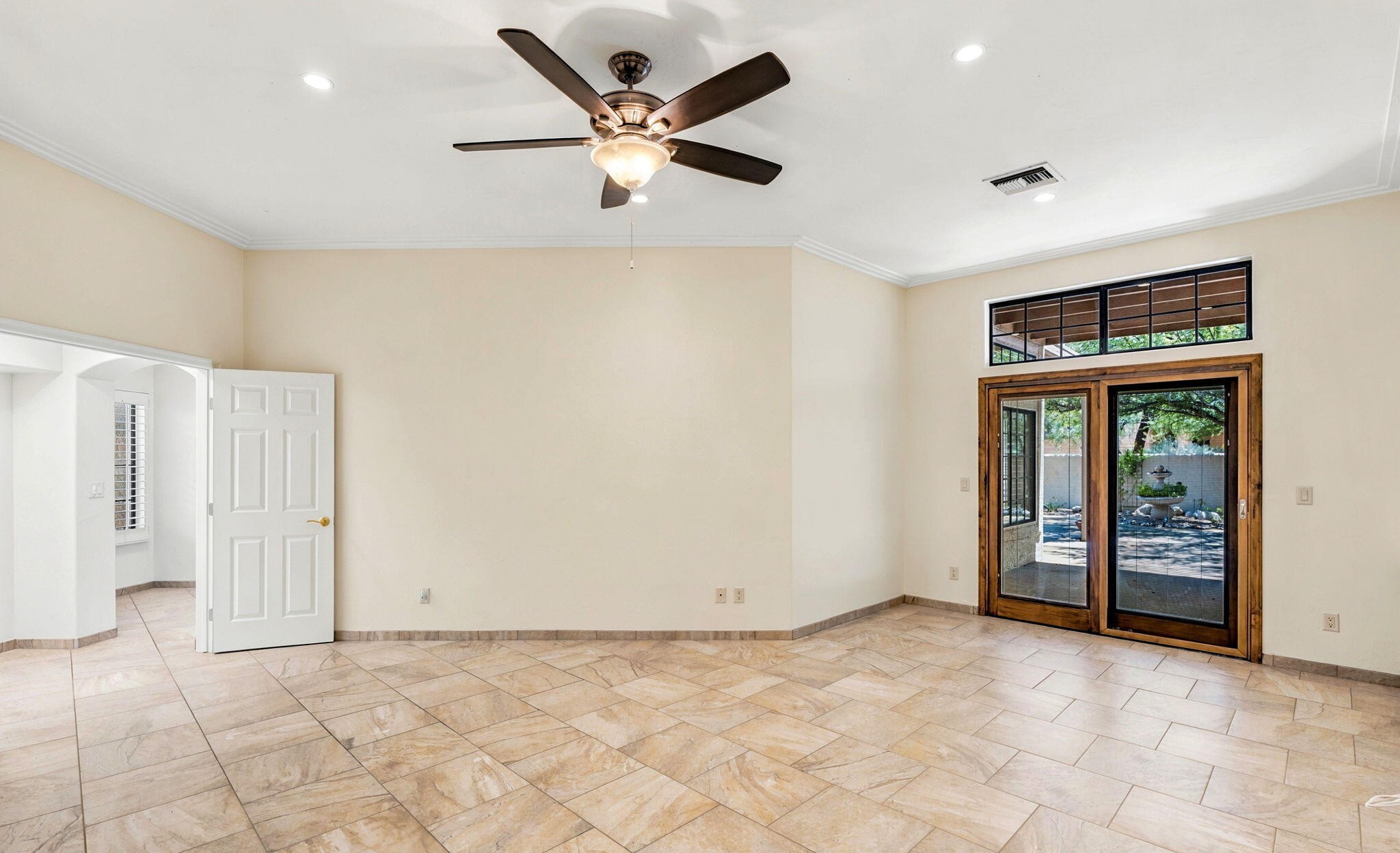  5560 E Miles Circle, Tucson, AZ 85712 - 物件實景