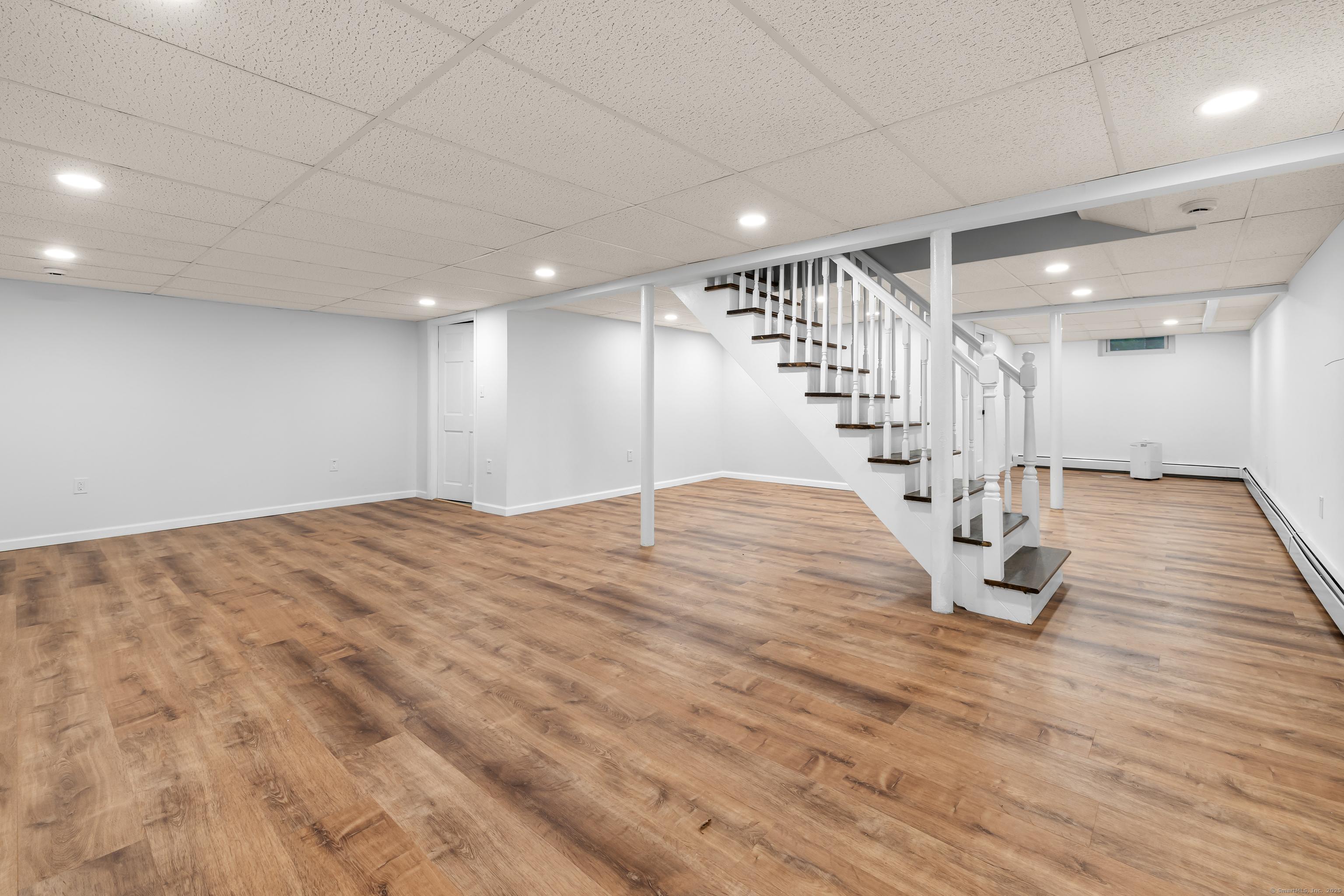 Bloomfield, Connecticut, 06002, United States, 4 Bedrooms Bedrooms, ,3 BathroomsBathrooms,Residential,For Sale,1978351