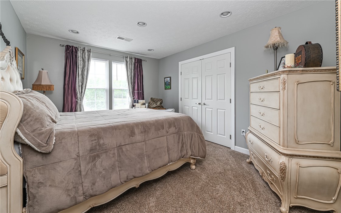 Adams Twp, Pennsylvania, 16046, United States, 4 Bedrooms Bedrooms, ,4 BathroomsBathrooms,Residential,For Sale,1827880