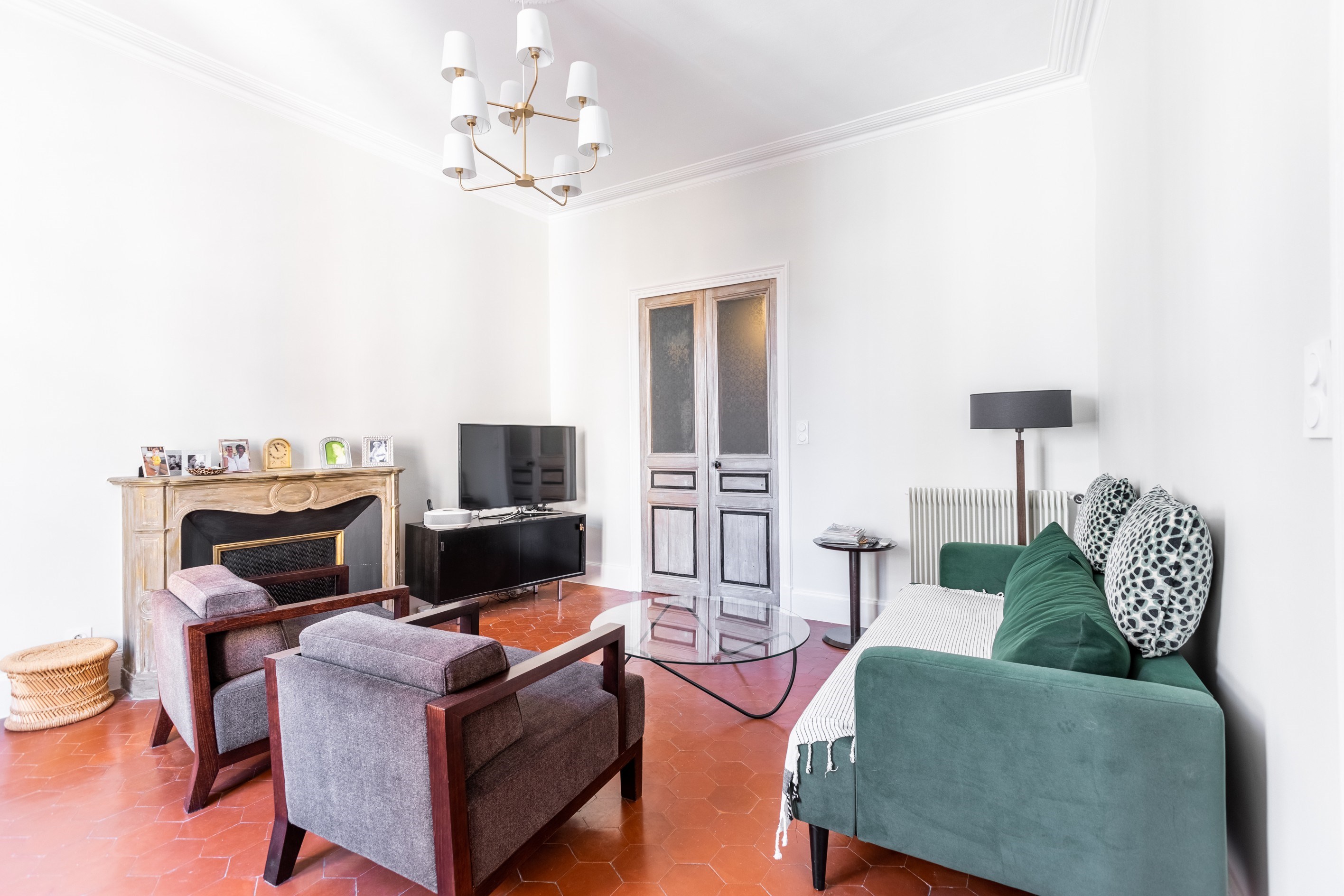  TOWN CENTRE: BEAUTIFUL RENOVATED PERIOD APARTMENT - 物件實景
