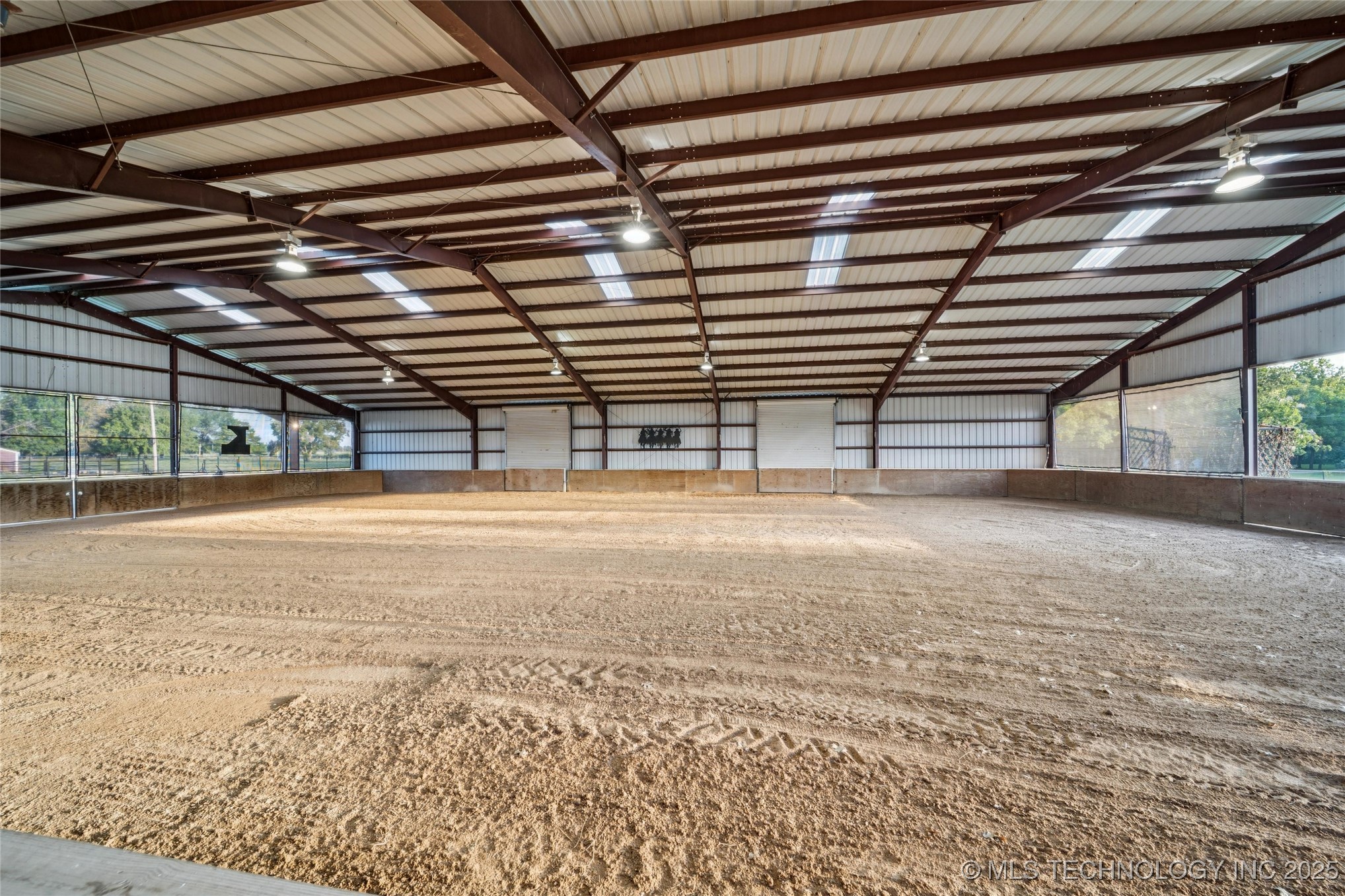 Mounds, Oklahoma, 74047, United States, 4 Bedrooms Bedrooms, ,6 BathroomsBathrooms,Residential,For Sale,1960960