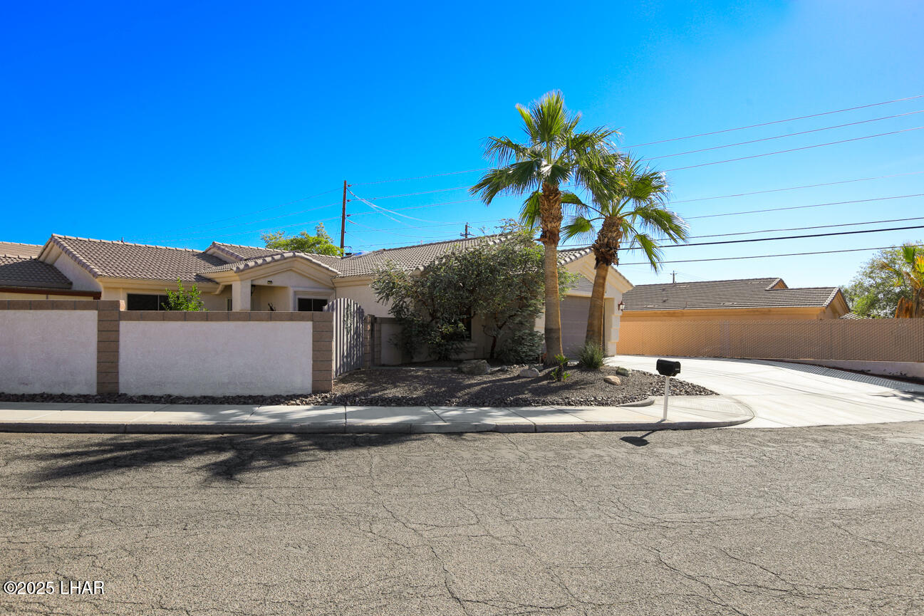 Lake Havasu City, Arizona, 86403, United States, 3 Bedrooms Bedrooms, ,2 BathroomsBathrooms,Residential,For Sale,1990942