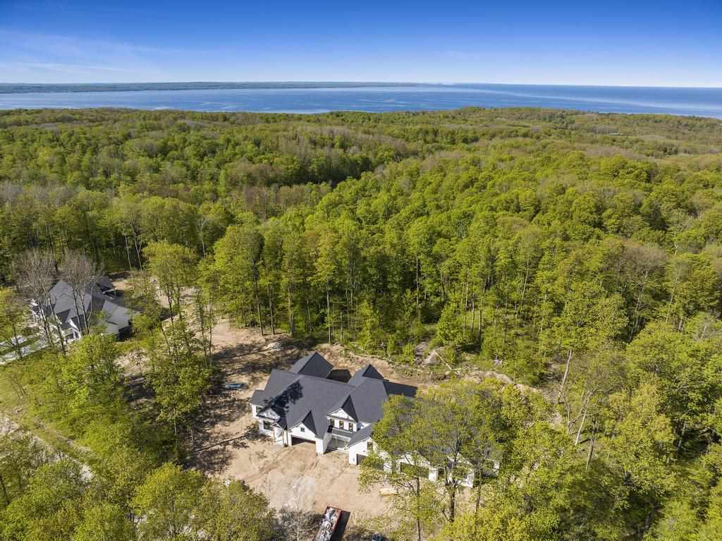 Harbor Springs, Michigan, 49740, United States, 3 Bedrooms Bedrooms, ,2 BathroomsBathrooms,Residential,For Sale,1818428