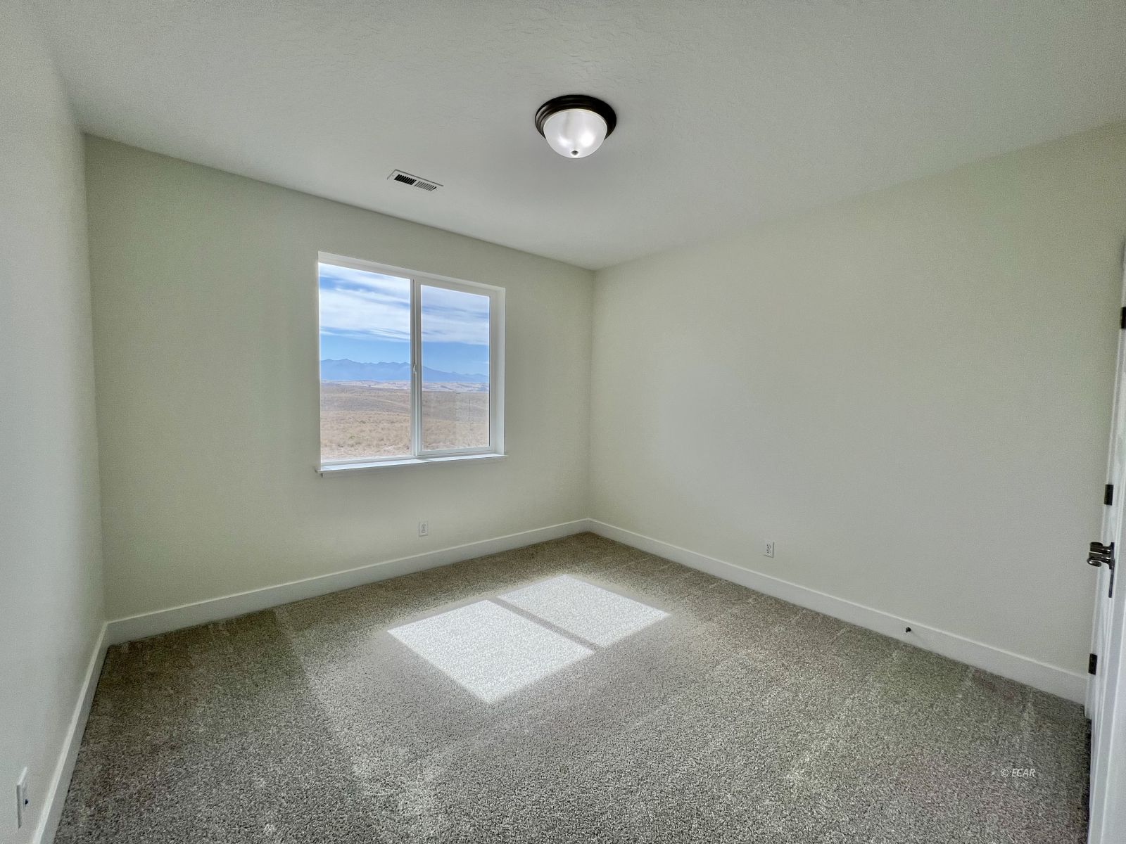 Elko, Nevada, 89801, United States, 4 Bedrooms Bedrooms, ,3 BathroomsBathrooms,Residential,For Sale,1699971