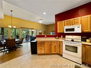 Osage Beach, Missouri, 65065, United States, 3 Bedrooms Bedrooms, ,3 BathroomsBathrooms,Residential,For Sale,1927101