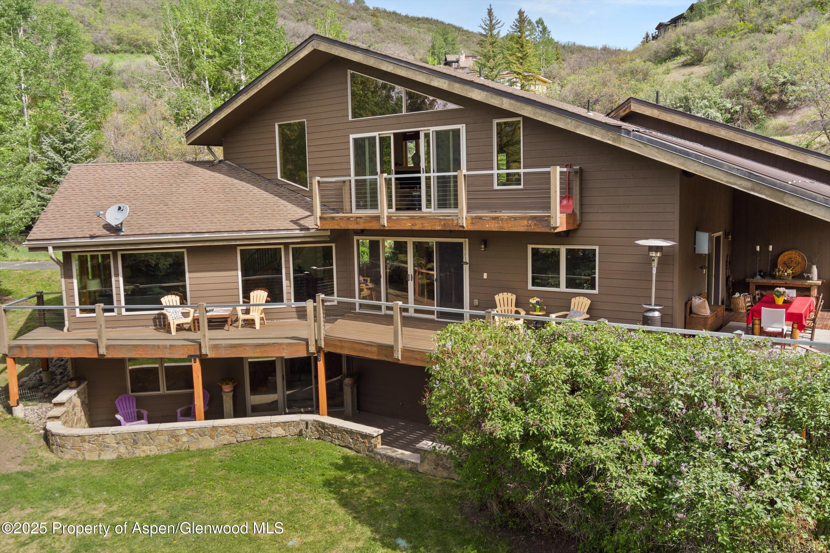 Snowmass Village, Colorado, 81615, United States, 3 Bedrooms Bedrooms, ,3 BathroomsBathrooms,Residential,For Sale,1874657