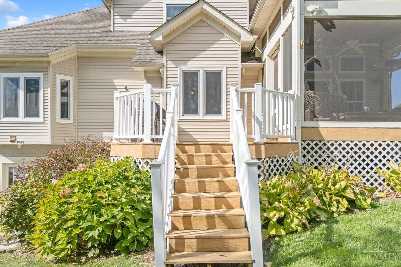 Hamilton Twp, Ohio, 45039, United States, 5 Bedrooms Bedrooms, ,4 BathroomsBathrooms,Residential,For Sale,1989607