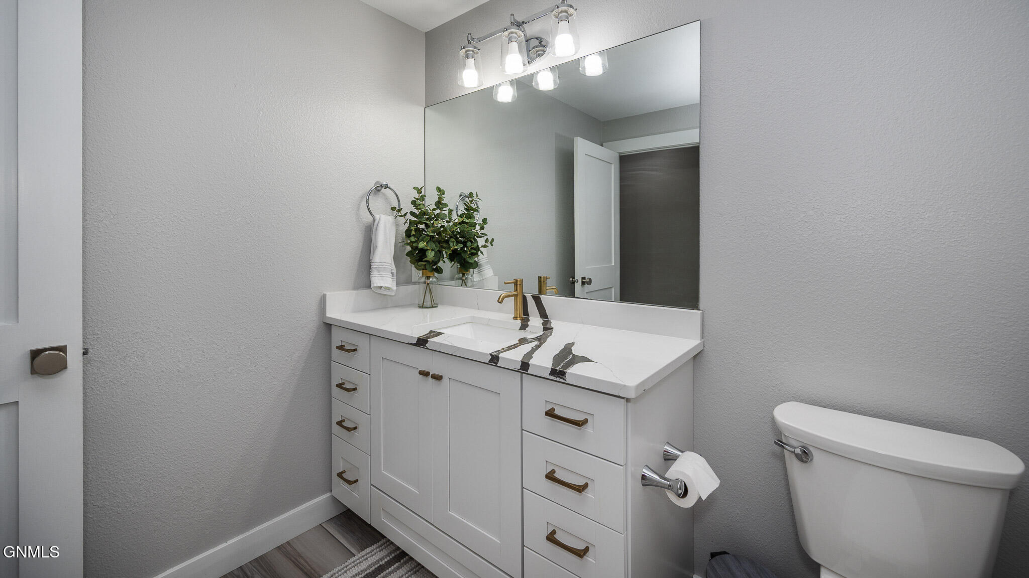 Bismarck, North Dakota, 58504, United States, 6 Bedrooms Bedrooms, ,4 BathroomsBathrooms,Residential,For Sale,1982102