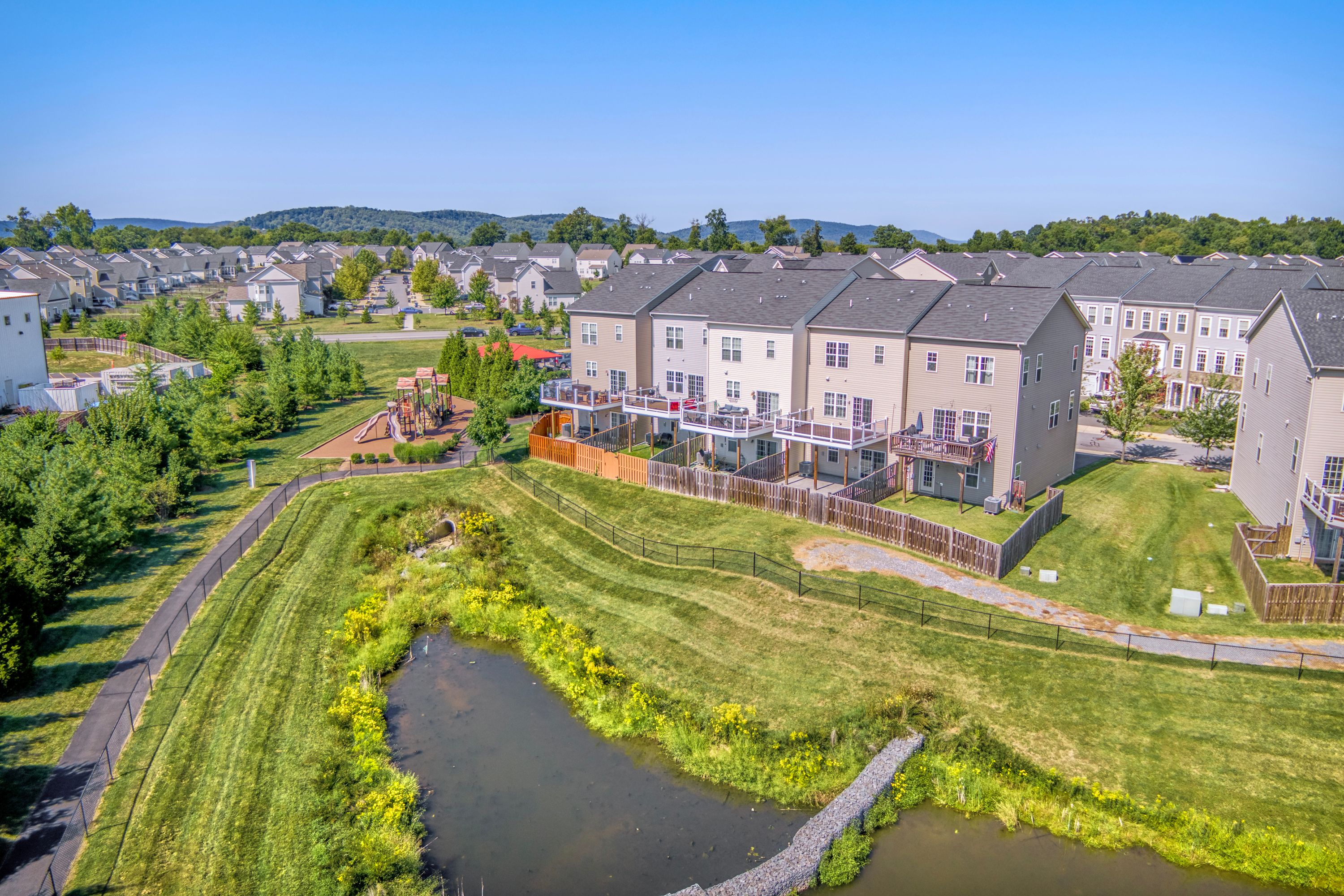  238 Upper Brook Terrace, Purcellville, VA, 20132 - 物件實景