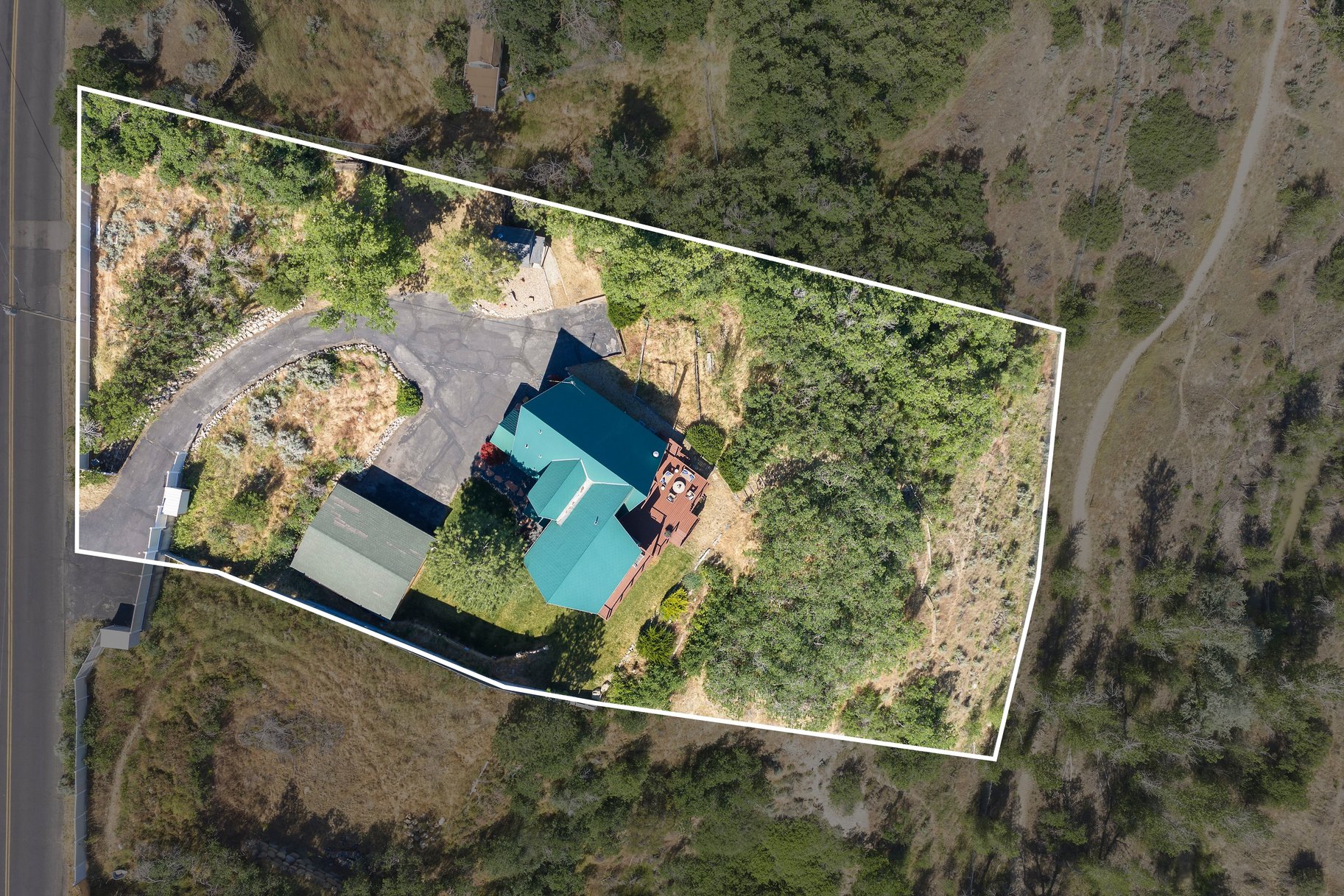  Horse Property Backing Up to Dimple Dell Park - 物件實景