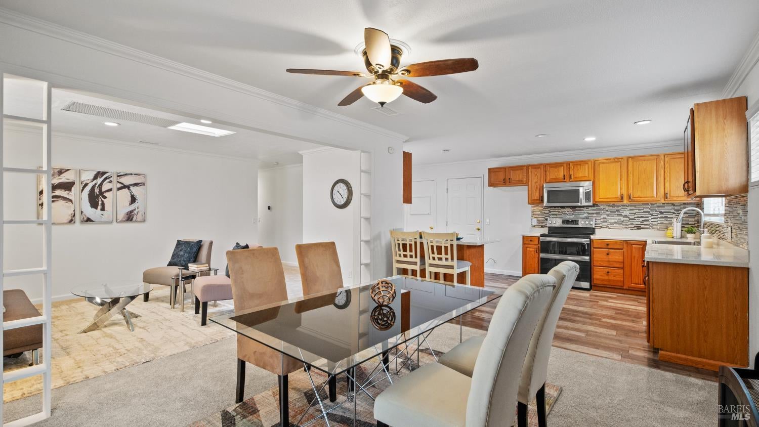 Vacaville, California, 95687, United States, 4 Bedrooms Bedrooms, ,2 BathroomsBathrooms,Residential,For Sale,1957766