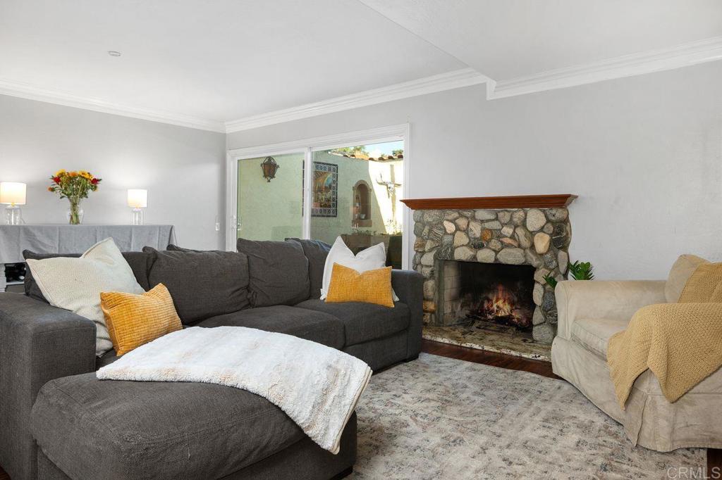 Vista, California, 92084, United States, 2 Bedrooms Bedrooms, ,3 BathroomsBathrooms,Residential,For Sale,1987849