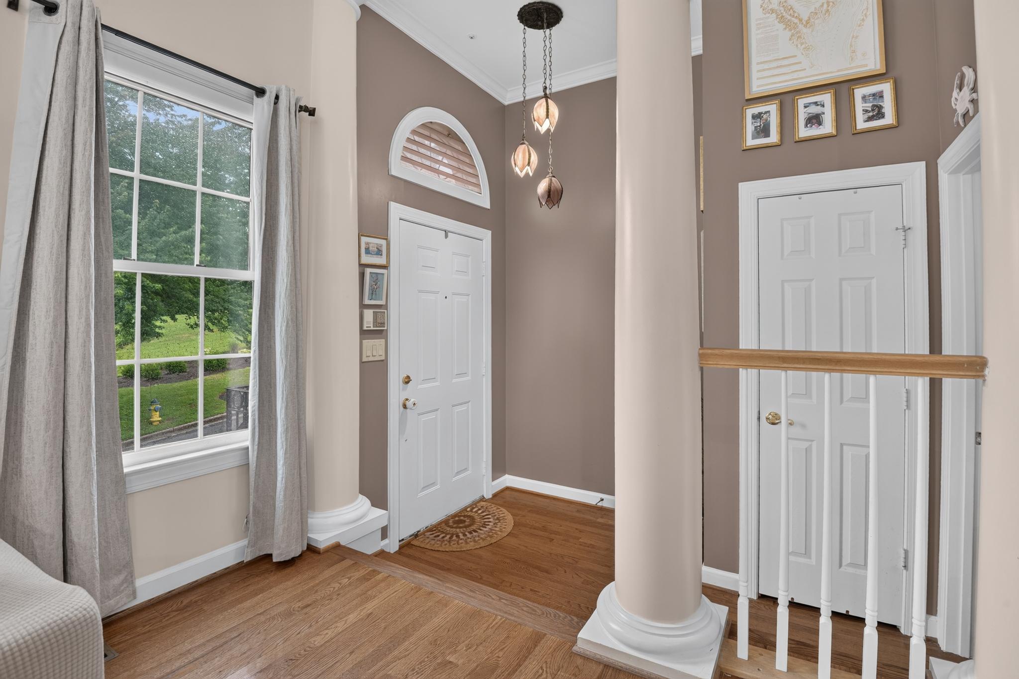  105 Crofton Hill Lane, Rockville, MD, 20850 - 物件實景