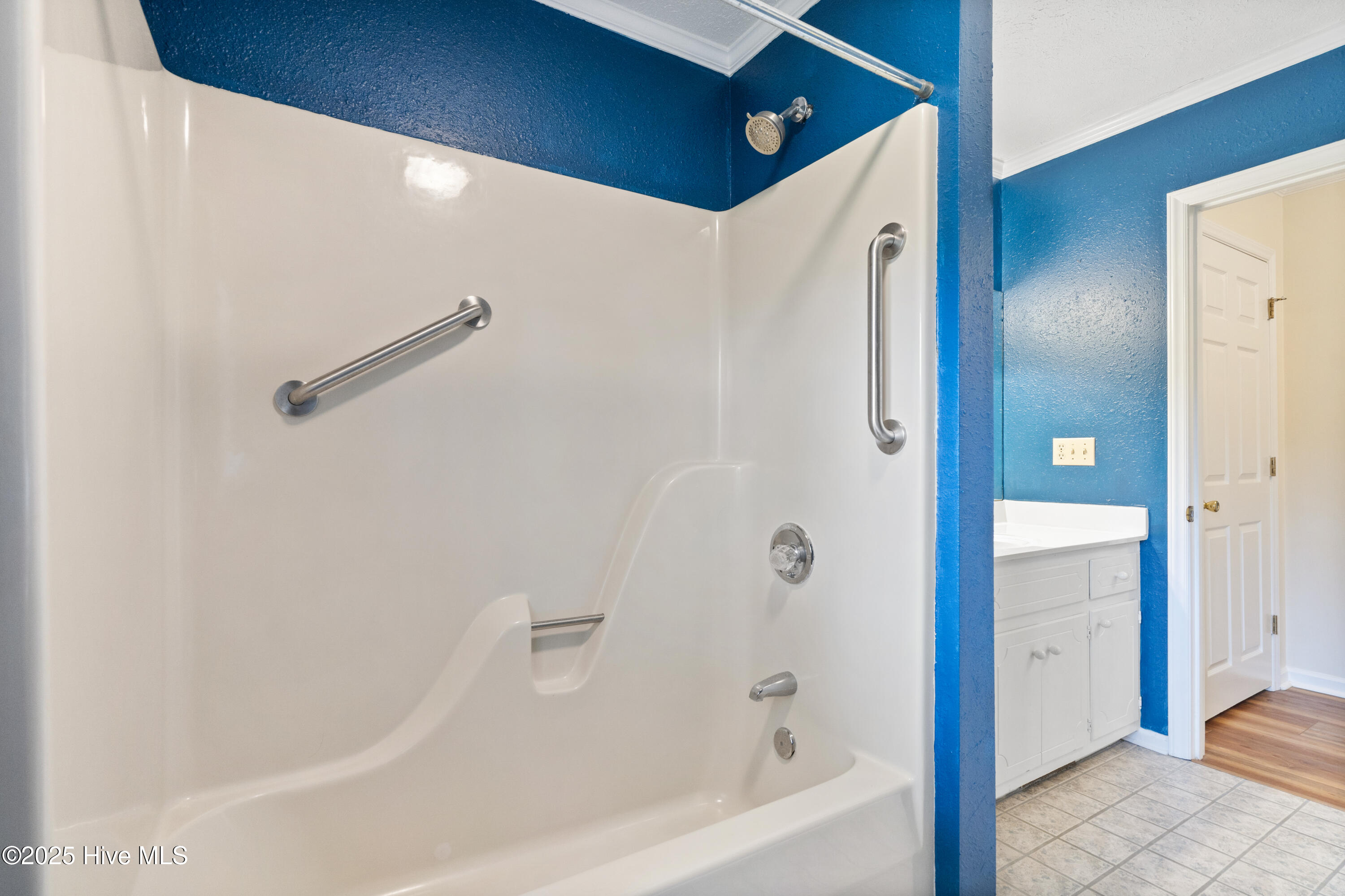 Emerald Isle, North Carolina, 28594, United States, 3 Bedrooms Bedrooms, ,3 BathroomsBathrooms,Residential,For Sale,1991113