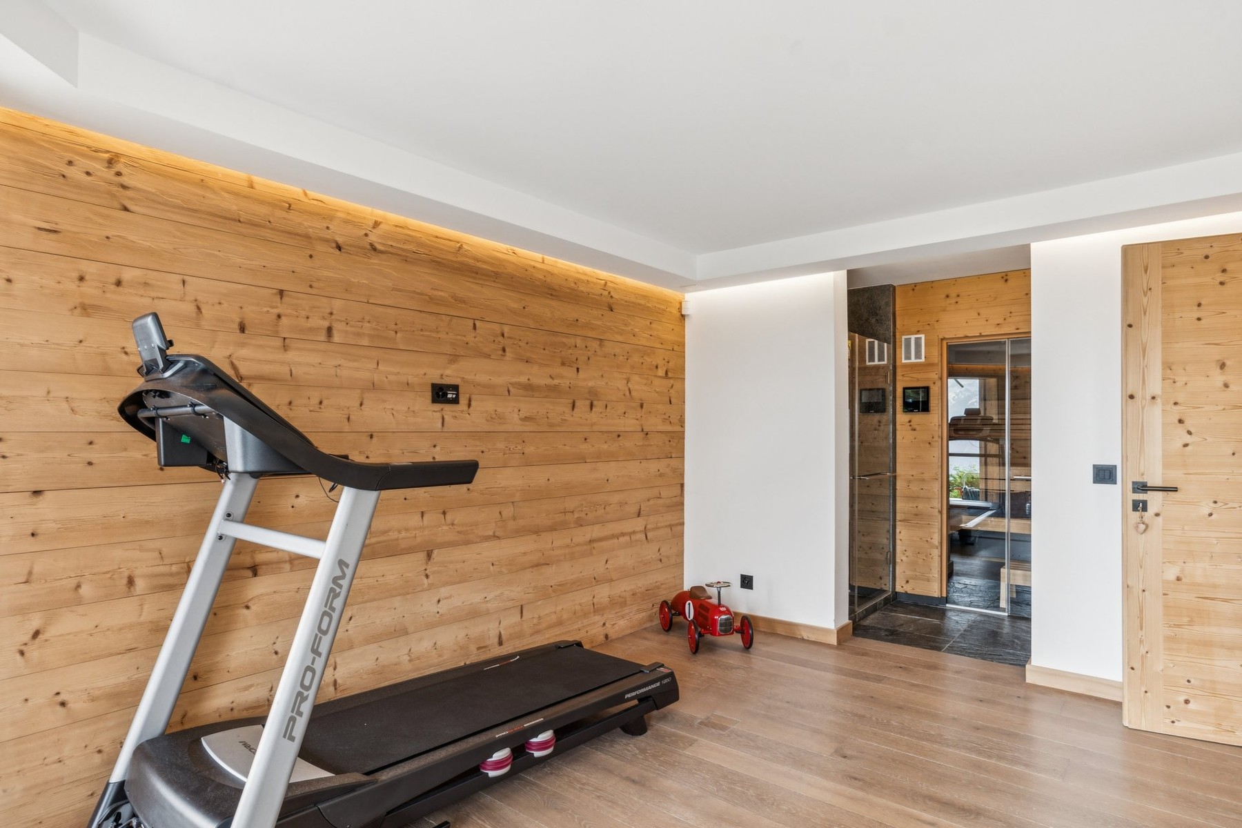  Alpine Excellence: A Luxury Chalet in Villars-sur-Ollon - 物件實景