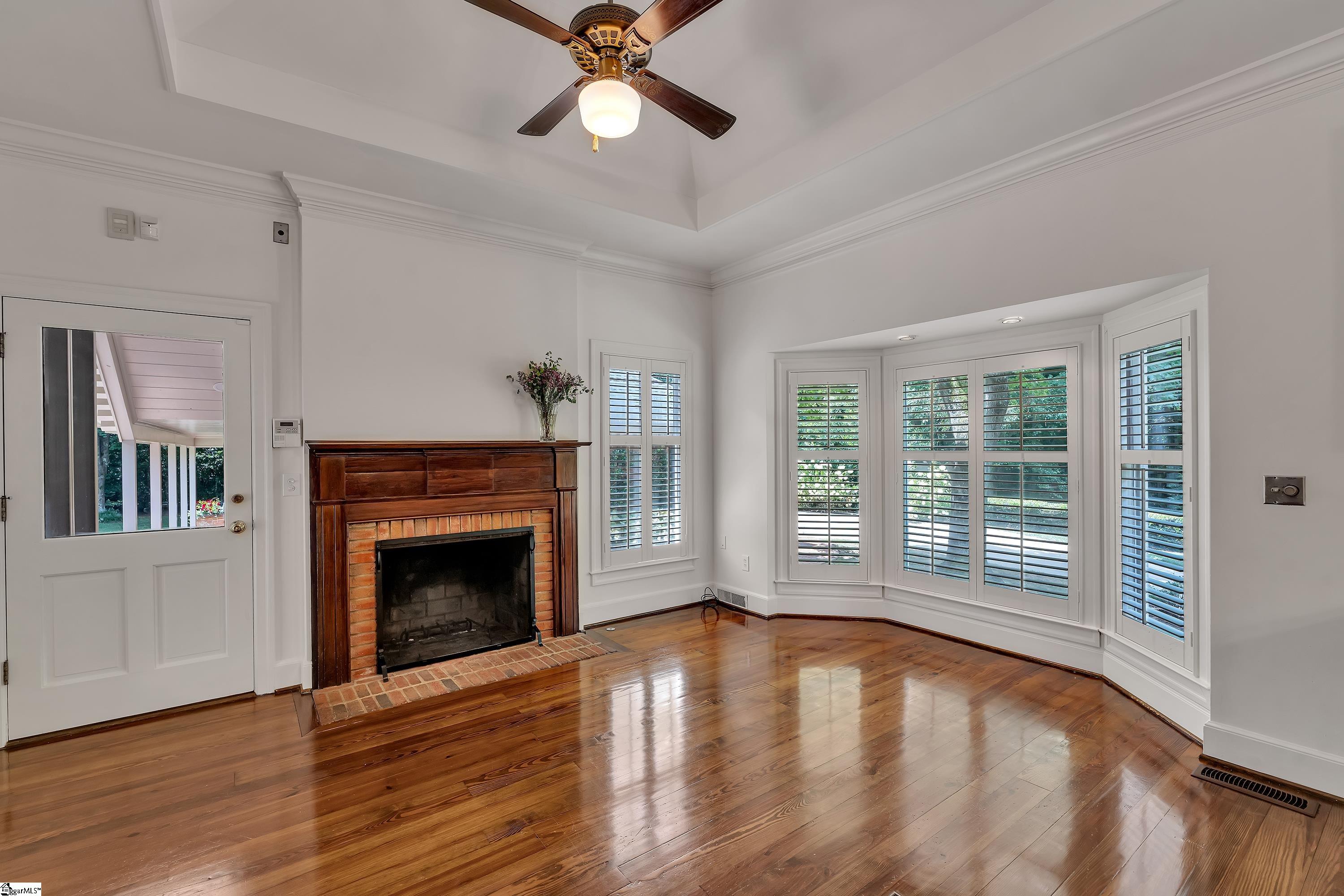 Greenville, South Carolina, 29607, United States, 6 Bedrooms Bedrooms, ,5 BathroomsBathrooms,Residential,For Sale,1901352